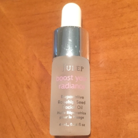 Julep Boost Your Radiance Facial Oil + Sample - Picture 2 of 10